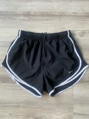 Nike Women's Tempo Dri-FIT Running shorts size medium